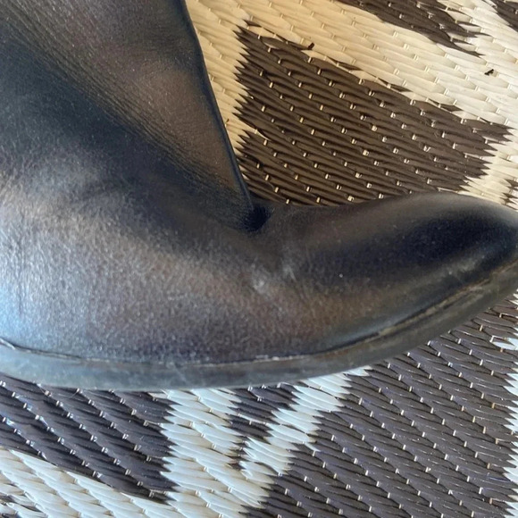 Cobra |  Heeled Knee High Boots - Picture 8 of 9